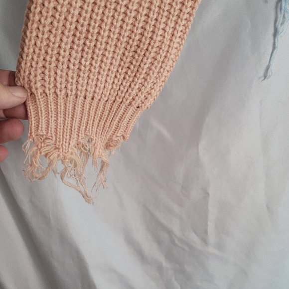 NWT Derek Heart Size L Pastel Cropped Tattered Raw Hem Striped Sweater - Picture 2 of 8